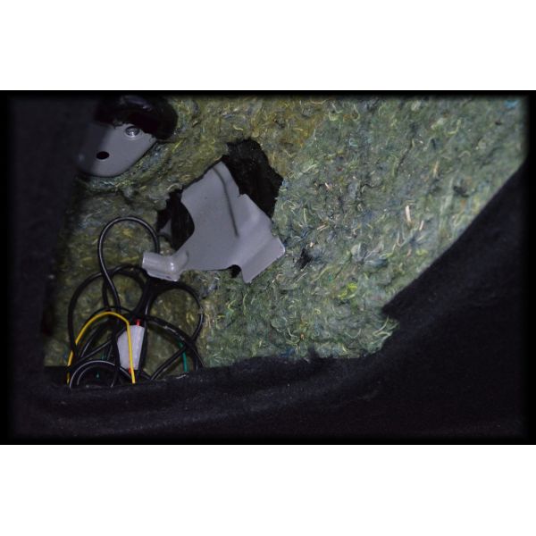 Caisson de basses Mazda 3