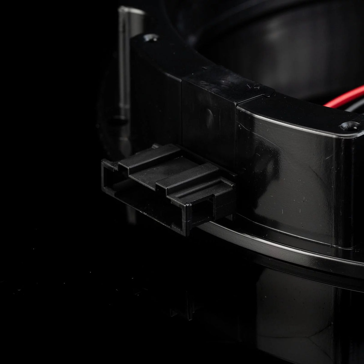 Gladen ONE - T6 Appearance - Sound Auto Concept