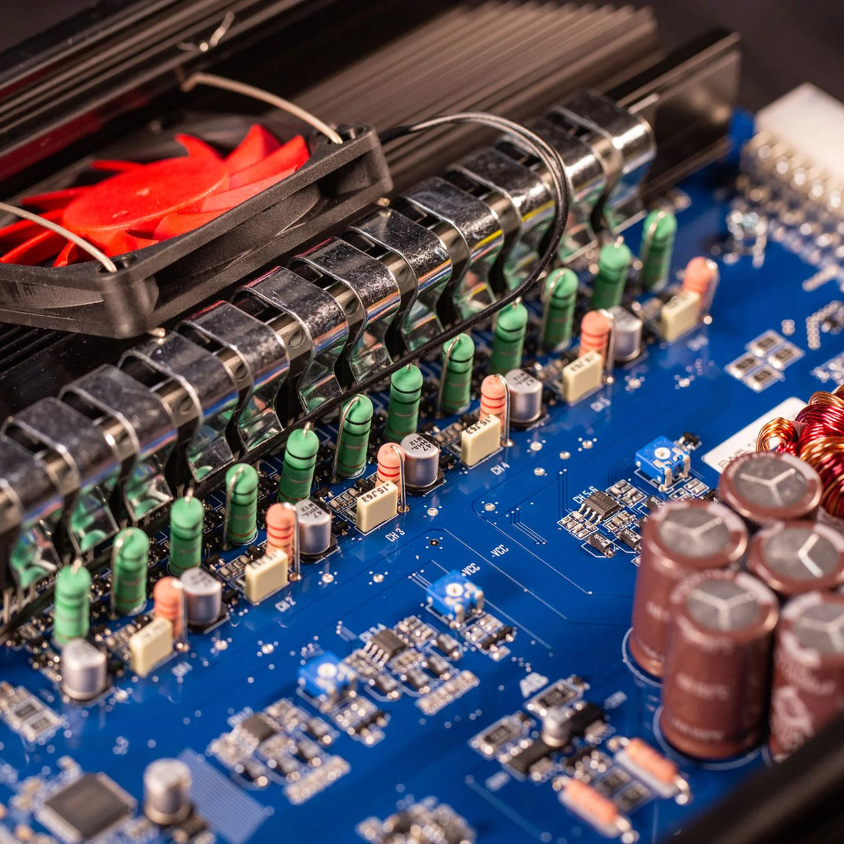 Amplificateur DSP 6 canaux Mosconi One 6|10 DSP - Sound Auto Concept