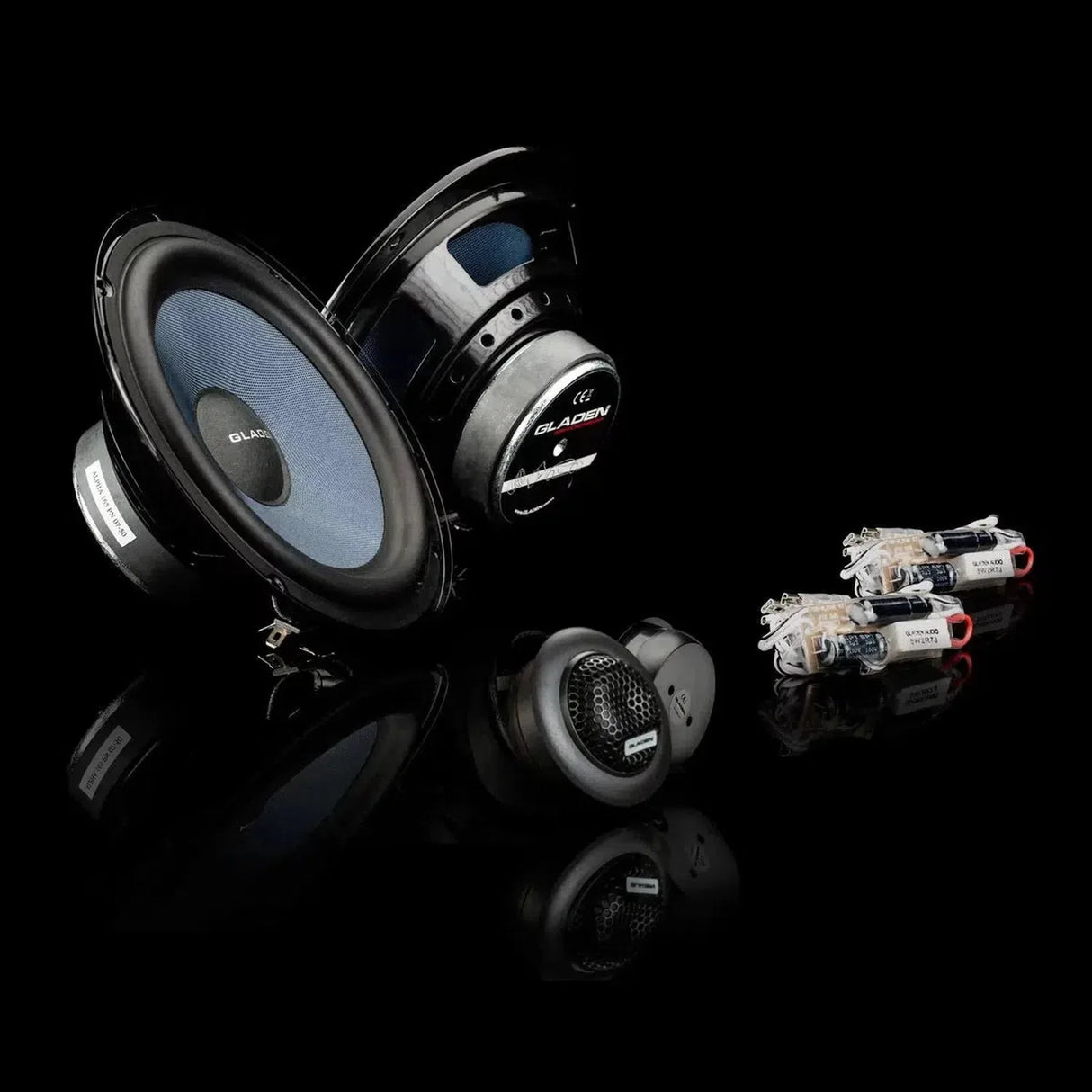 GLADEN ALPHA 165 G2 - Sound Auto Concept