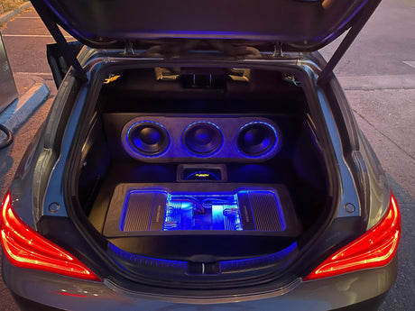 Show Car Audio Mercedes CLA 220 – Sound Auto Concept | SQ, Subwoofers & Amplification