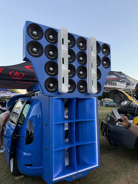 Peugeot 807 Show Car : le projet Car Audio extrême de Sound Auto Concept | 128 000 Watts RMS