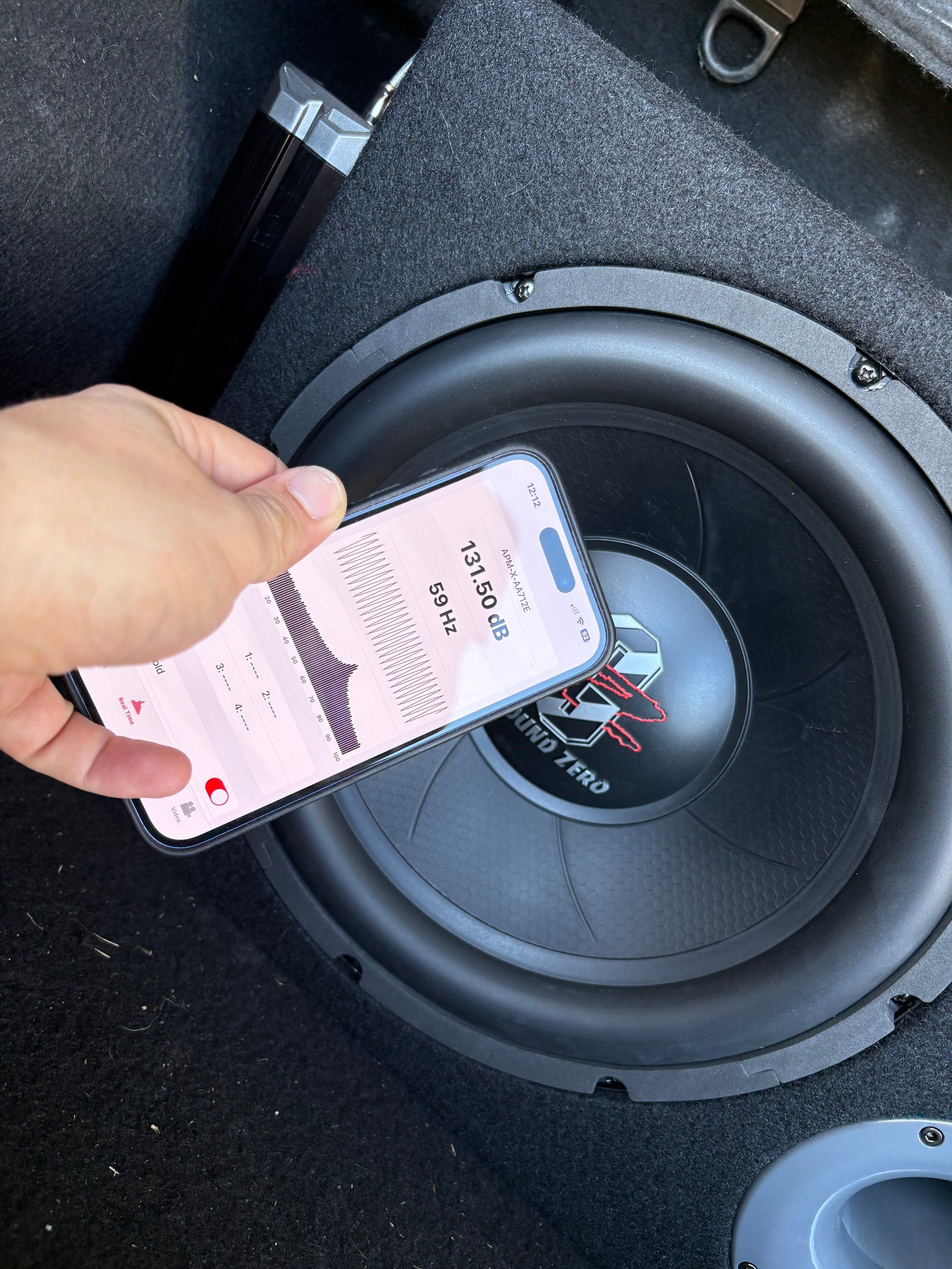 Test Ground Zero GZ BASS KIT 12-300X II² : caisson 150W RMS, 131,5 dB SPL