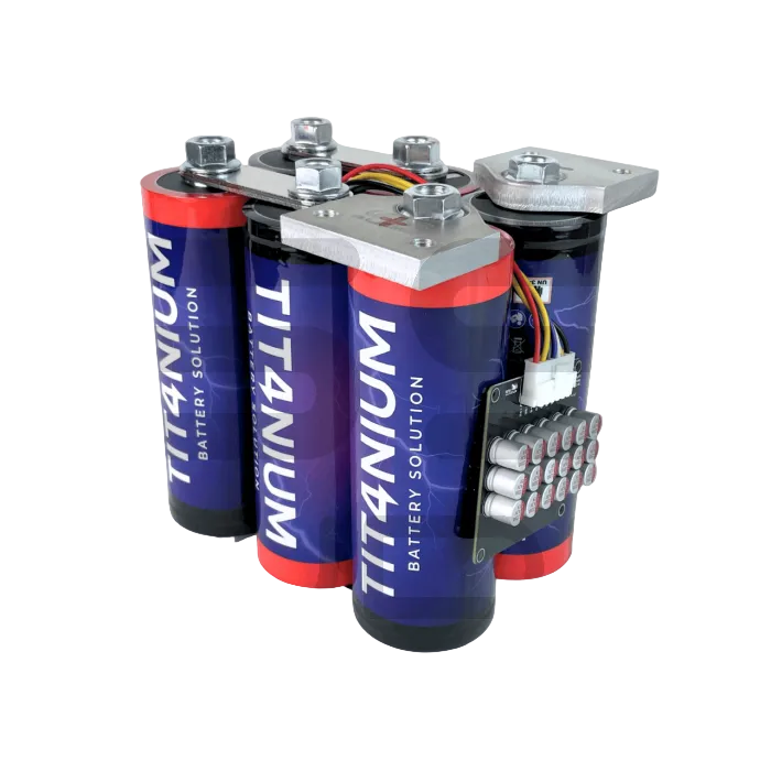 TITANIUM Tit4nium® Extreme – Batterie LTO 14,4V 45Ah 6 Cellules avec BMS et Bus Bar 21x14x19 cm
