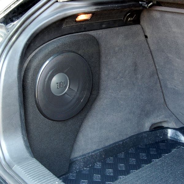caisson de basses Fit-Box pour Audi A3 8P - Sound Auto Concept