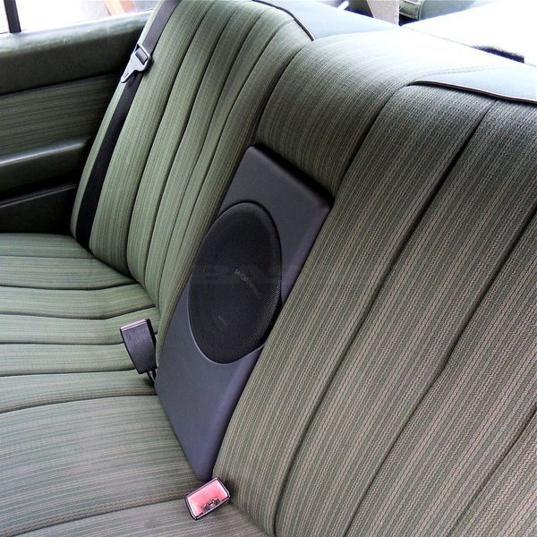 Caisson de basses Mercedes E W124 Berline