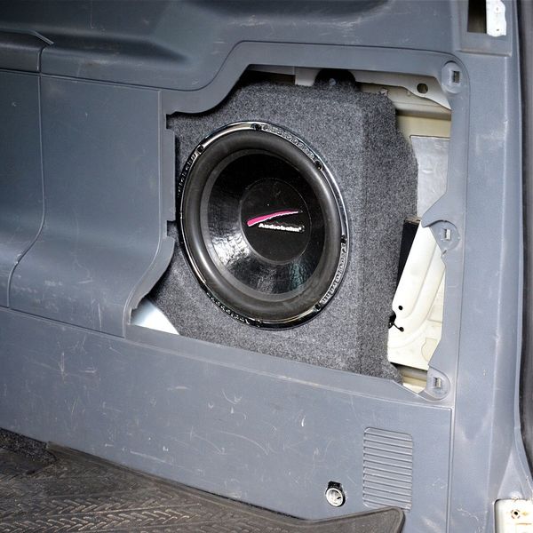 Caisson de basses Mercedes Viano