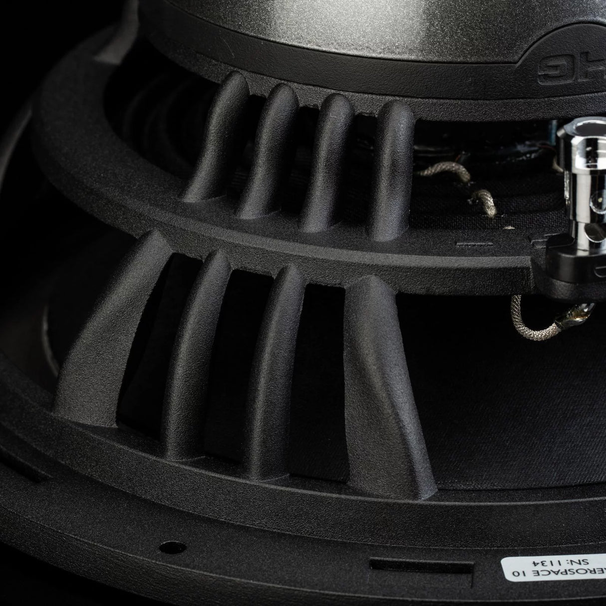Subwoofer Gladen Aerospace Aero 10 - Sound Auto Concept